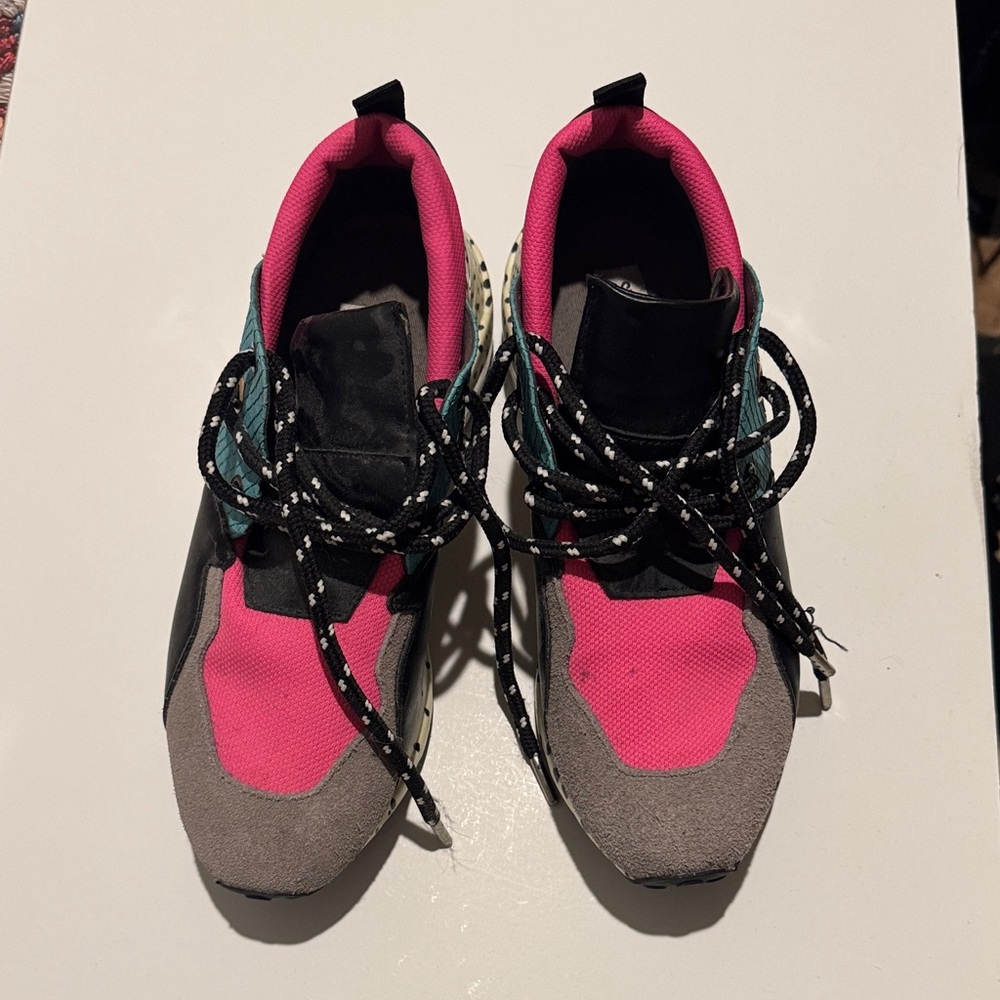 Stylish Pink and Gray Women's Sneakers